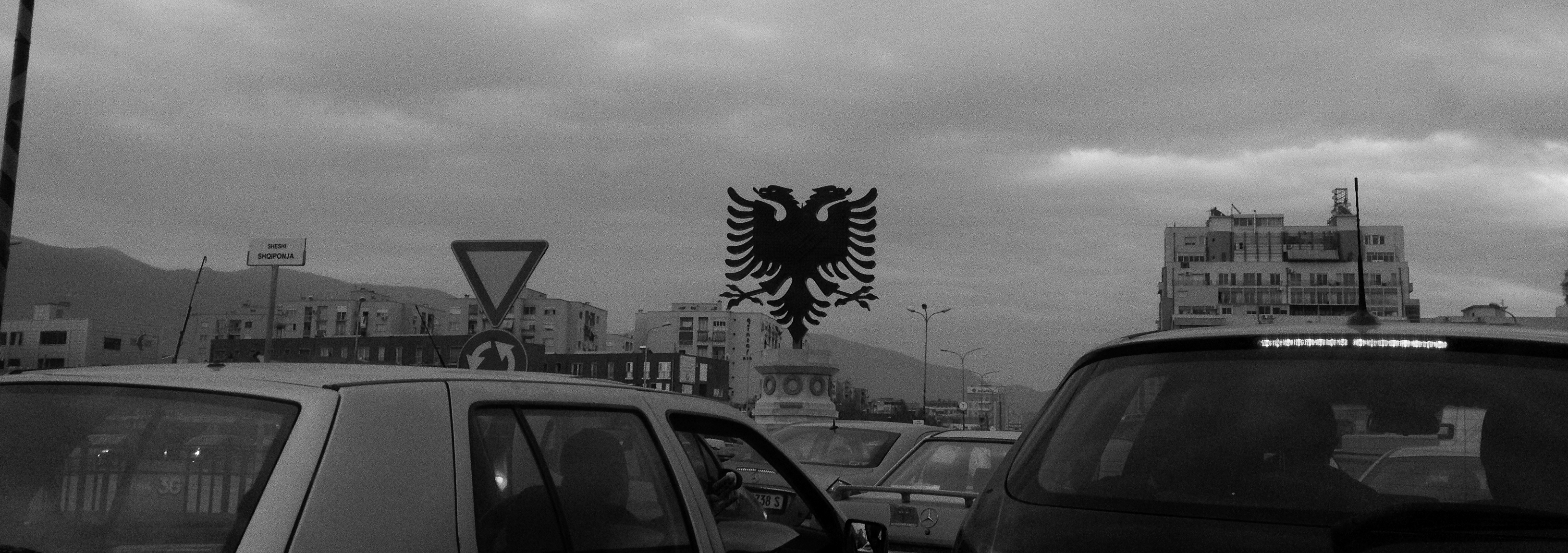 Horizontal Tirana